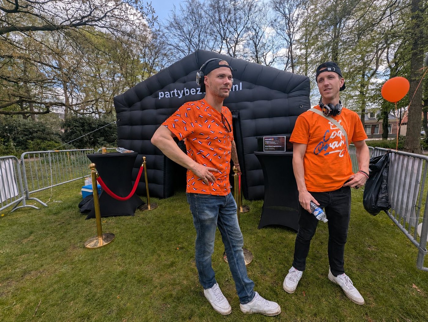 Frank en Robert van Lichtletters Huren Assen